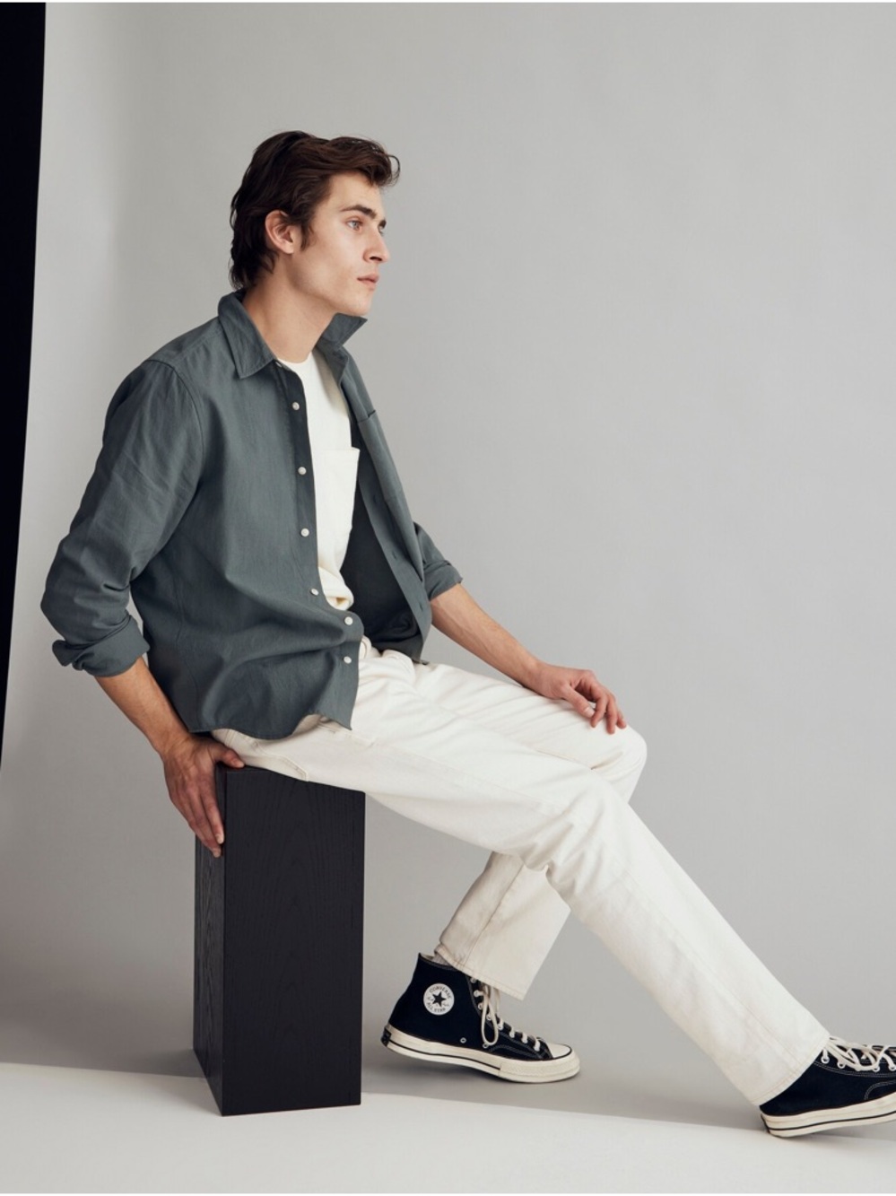 Madewell Mens Crinkle Cotton Perfect Long-Sleeve Shirt in Architect Green - Picture 4 of 12